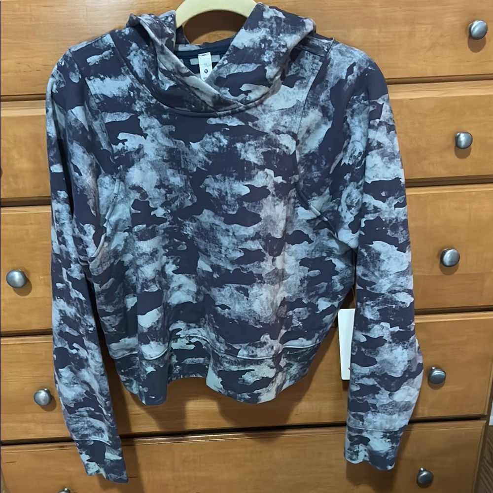 Lululemon Athletica Blue Camo Loungeful Cropped Hoodie
